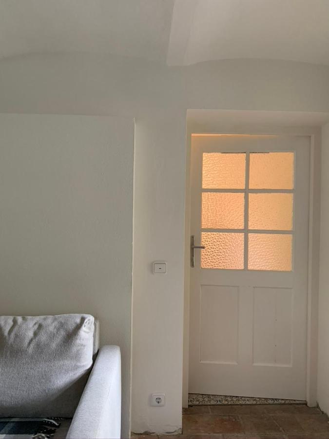 Kuenstlerzimmer *