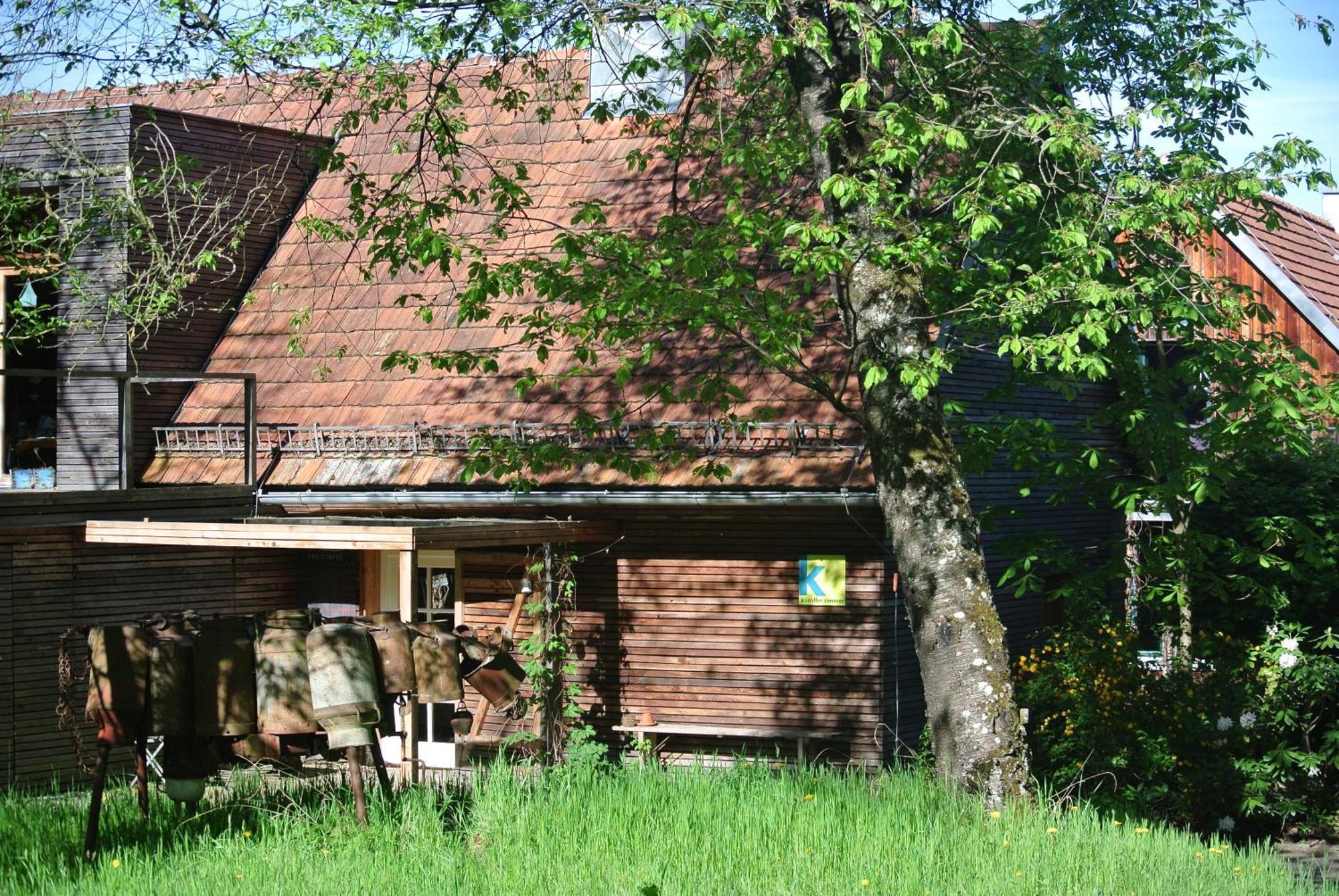 Kuenstlerzimmer *